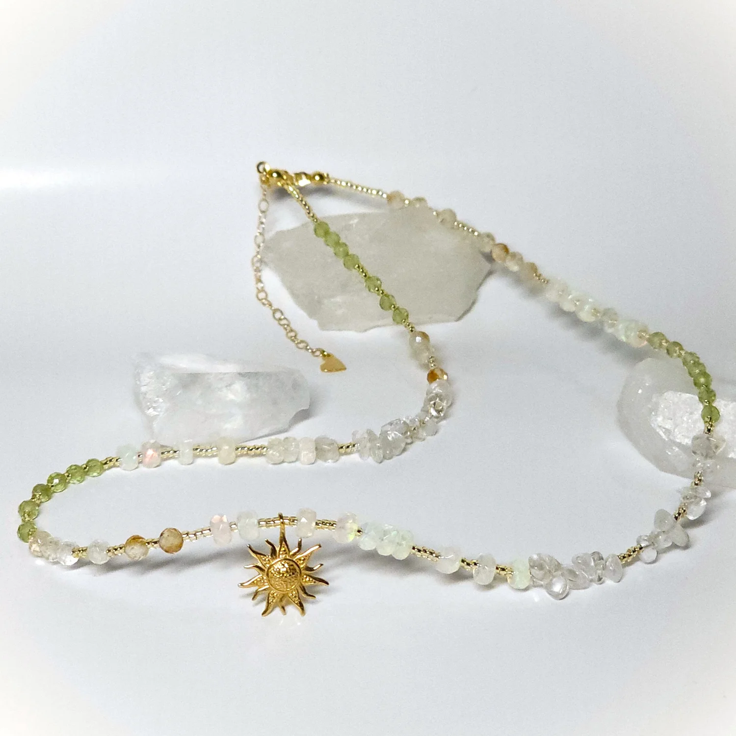 Naszyjnik "GOLDEN OPAL" (opal etiopski, cytryn, kryształ górski, granat zielony)