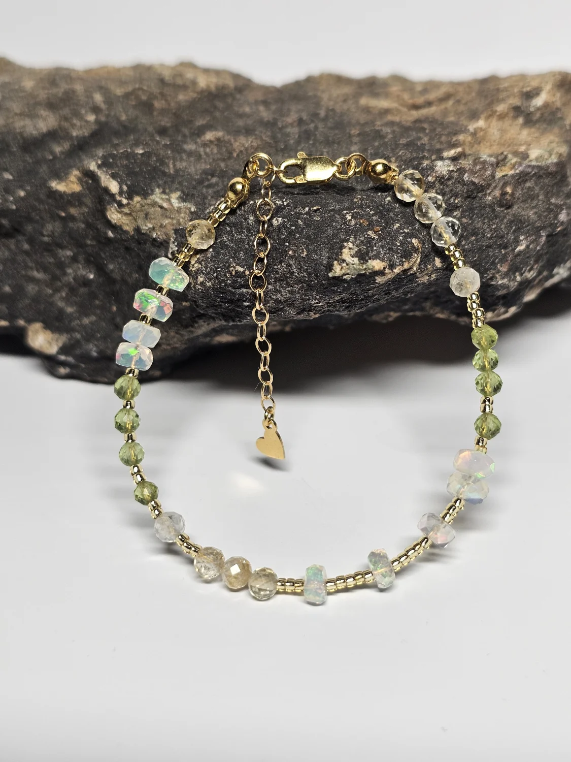 Bransoletka "GOLDEN OPAL" (opal etiopski, cytryn, granat zielony)
